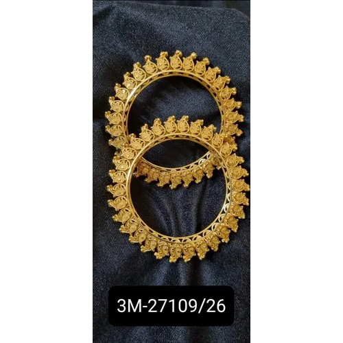 लेडीज डिज़ाइनर चूड़ी