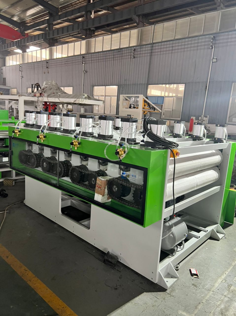 Wpc Foam Board Extrusion Line Dimension(l*w*h): 85x4x6 Foot (Ft)