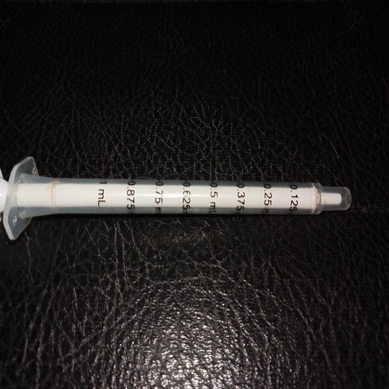 1 Ml Hdpe Oral Syringe - 1-5ml Size, Transparent Color | Recyclable, Lightweight, Multi-use, General Medical Supplies