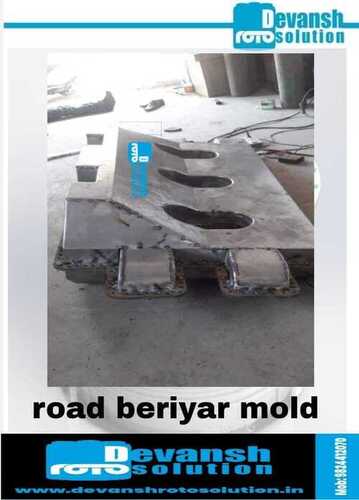 रोड बैरियर रोटो मोल्ड