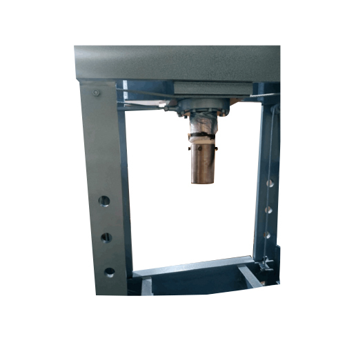 महाराष्ट्र मुंबई से 100 टन पावर ऑपरेटेड हाइड्रोलिक प्रेस मशीन निर्माता बॉडी मटेरियल: स्टेनलेस स्टील