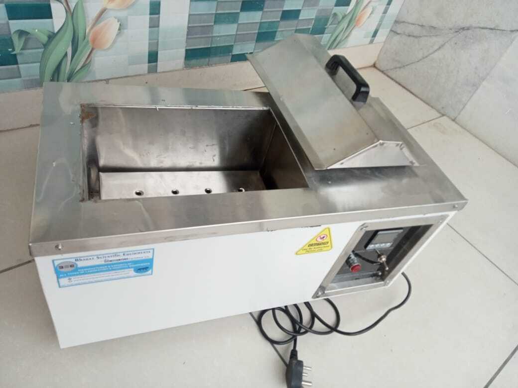Water Bath Accuracy: 1%