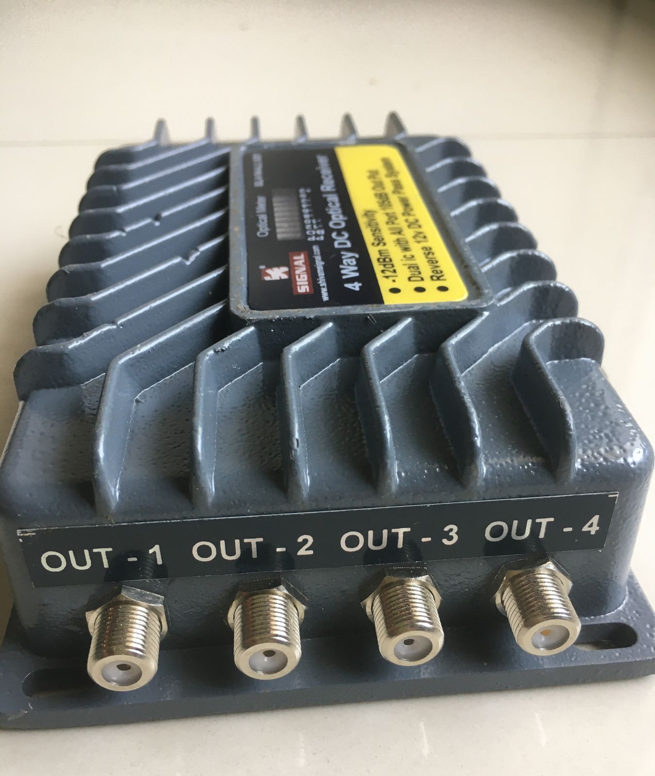 Grey Dc Optical Node 4 Output