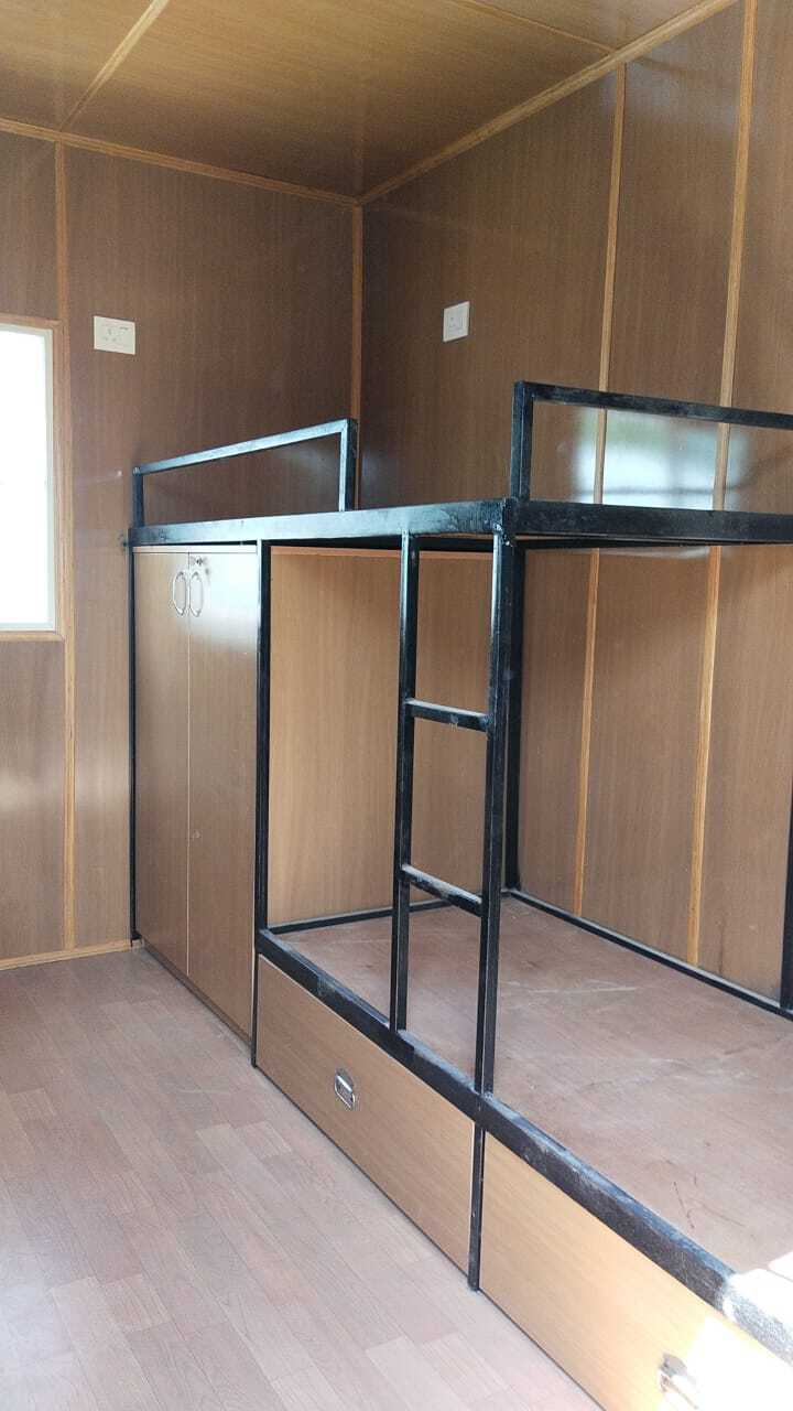 Bunk Bed - Solid Wood And Wrought Iron Frame , Contemporary Design With Attractive Patterns And Spacious Comfort