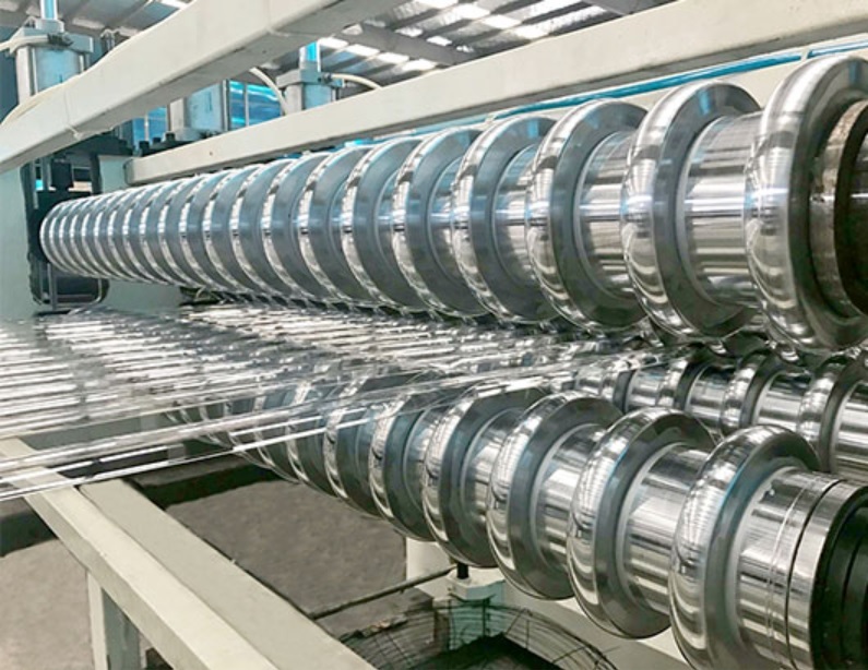 Pc Pet Solid Corrugated Sheet / Roof Tile Sheet Extrusion Line Dimension(l*w*h): 100x8x6 Foot (Ft)