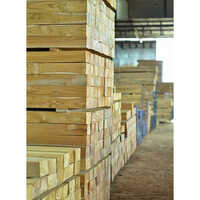 उच्च गुणवत्ता वाली प्राकृतिक सागौन की लकड़ी