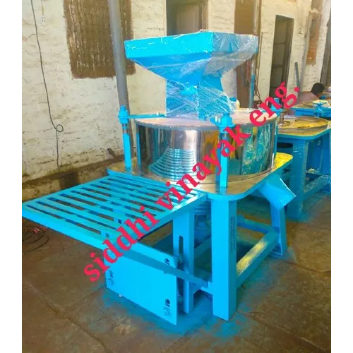 Commercial Atta Chakki - Capacity: 150 To 400 Kg Kg/hr