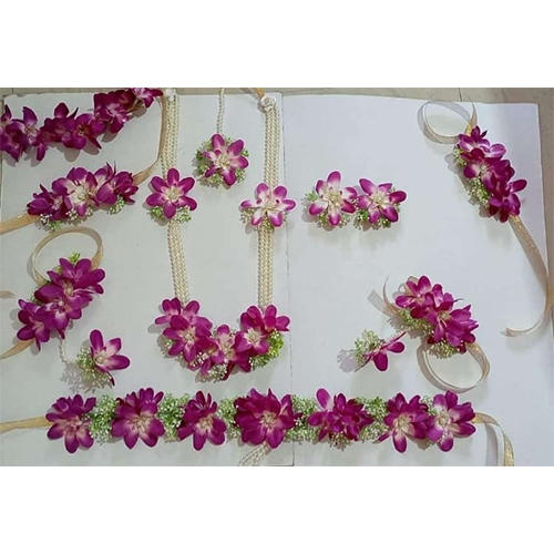 आर्टिफिशियल फ्लावर ज्वेलरी