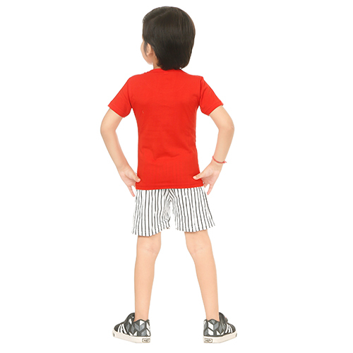 Washable Boys Red T-shirt And Shorts