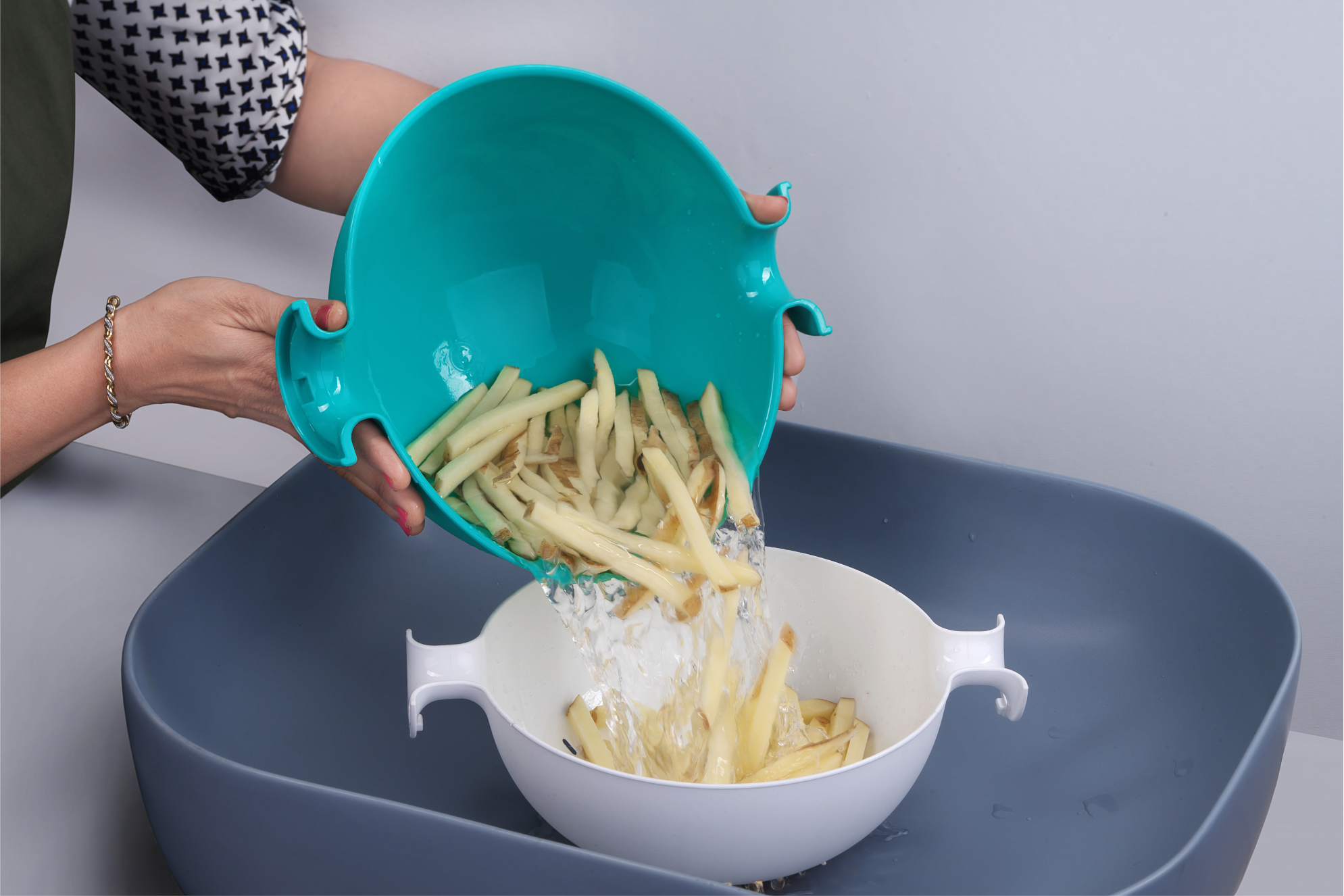 Multipurpose Fruit Basket - Bpa Free Pp, 3 In 1 Plastic Colander In Multi Color, Durable And Easy To Clean