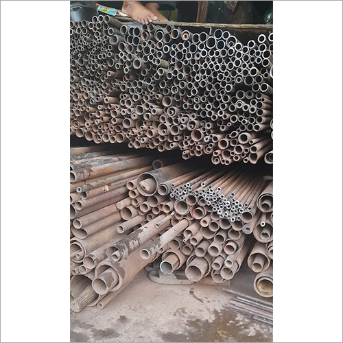 SS Pipes - Round Shape, Stainless Steel Alloy with Nickel and Chromium | Corrosion-Resistant Solution for High Temperature and Chemical Applications