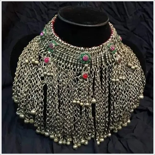 सिल्वर एंटीक चोकर नेकलेस जेंडर: महिलाएं