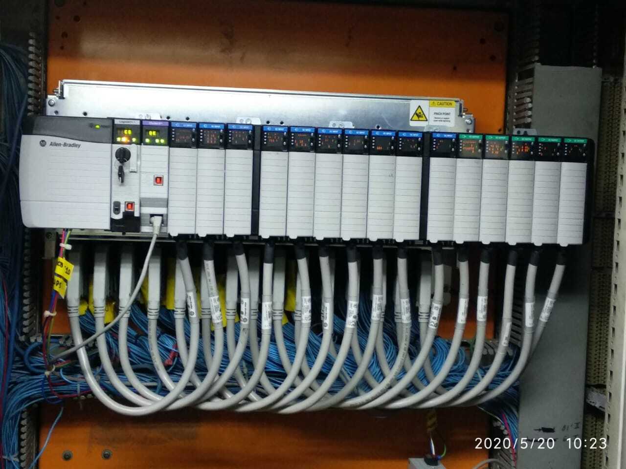 Plc Control Panel - Metal And Abs Base, Different Thickness, 50 Mhz Frequency, Powder Coated Finish, Warranty Included