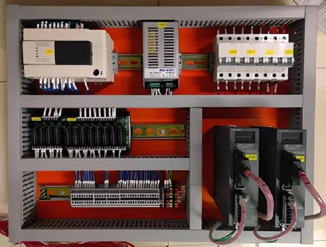 Plc Control Panel - Metal And Abs Base, Different Thickness, 50 Mhz Frequency, Powder Coated Finish, Warranty Included