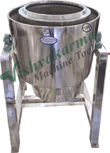 Tilting Oil Dryer Machine Capacity: 10 To 15 Kg Per Batch Kg/Hr