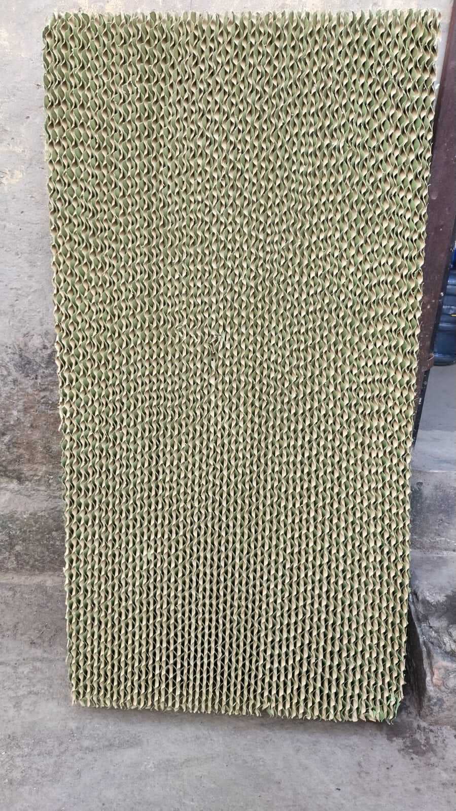 Brown And Green Brown Evaporative Cooling Pad Size 600mmx600mmx300mm
