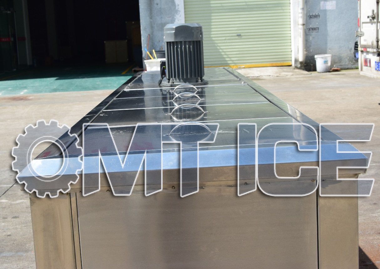 Omt 1000kg/24 Hrs Ice Block Machine Capacity: 1000 Kg/day