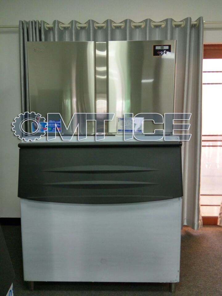 1000kg/24hrs Commercial Cube Ice Machin Capacity: 1000 Kg/day