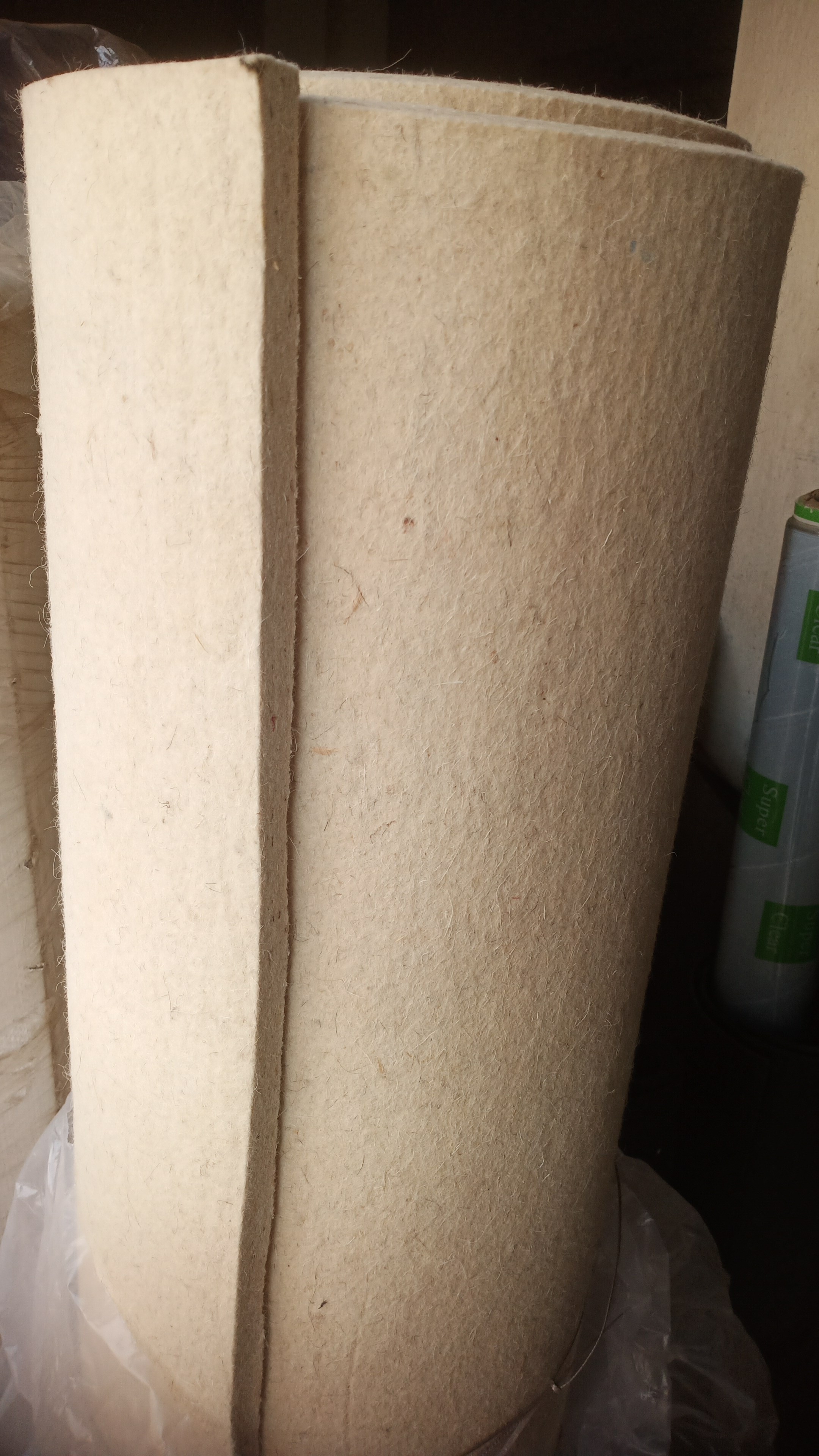 Woollen Felt Sheet - 1500 Mm Roll, White, 2 Mm To 20 Mm Thickness | Soft, Shrink Resistant, Heat Resistant, Industrial Use