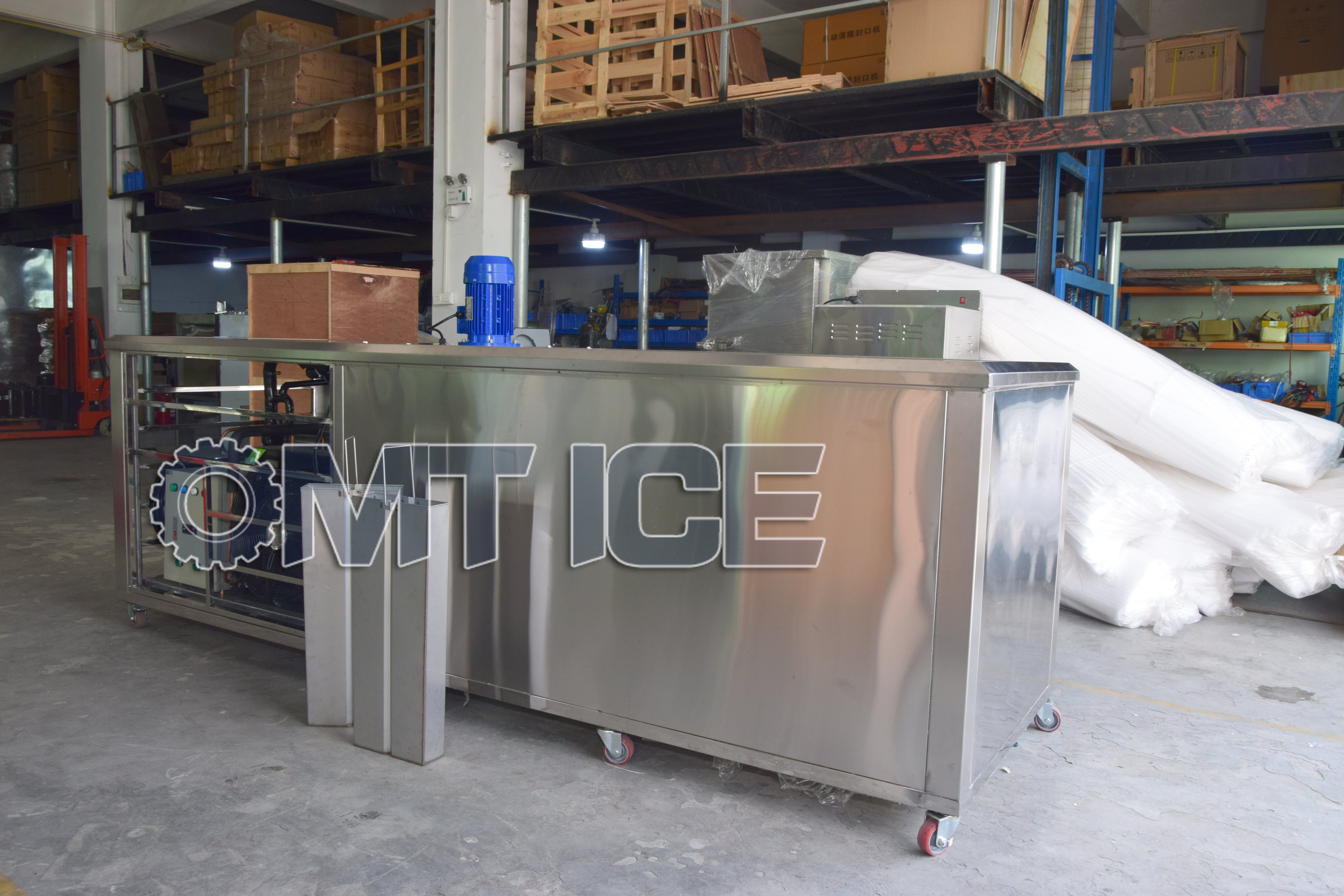 Omt 2000kg/24 Hrs Ice Block Machine Capacity: 2000 Kg/day