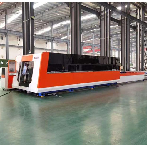 अर्ध स्वचालित लेजर कटिंग मशीन को कवर किया गया