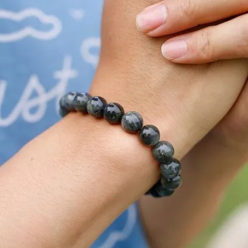 Labradorite Stone Bracelet - Gemstone, Sizes: 6mm, 8mm, 10mm, Color: Black, Weight: 20 Grams | Round Shape, Ideal For Love, Friendship, Gifts