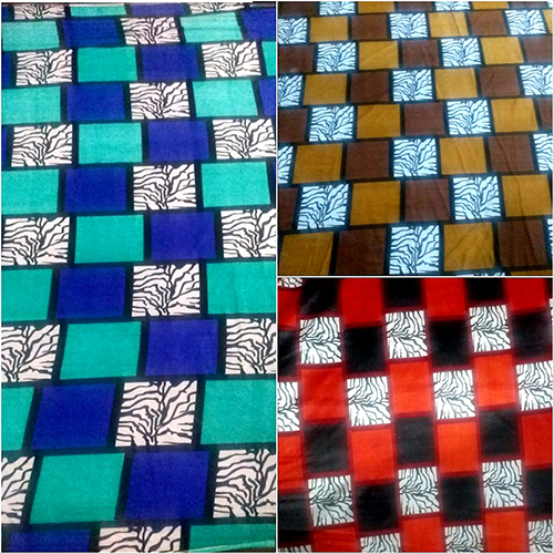 Rajai Cover Velvet Fabric - Attributes: Washable