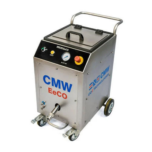 White Industrial Dry Ice Blasting Machine