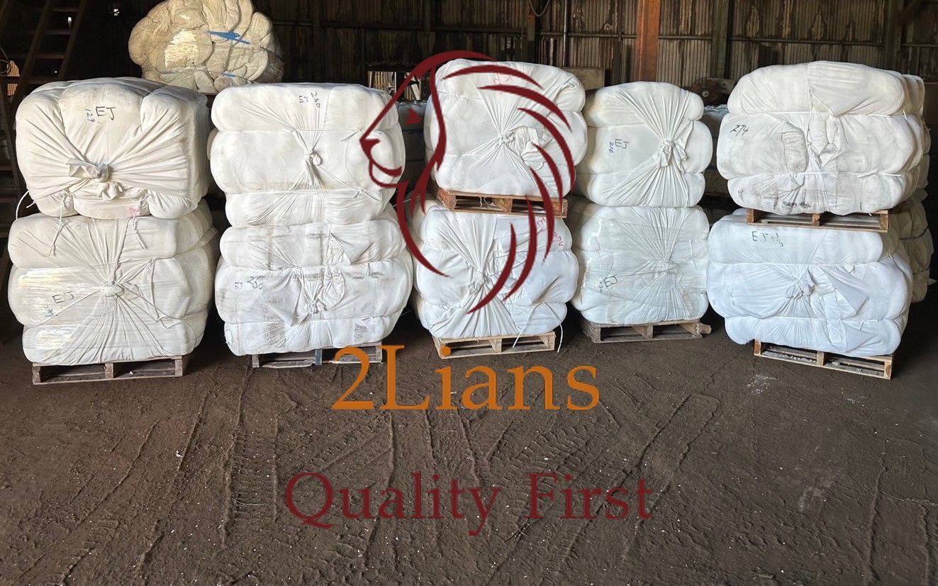 White Pet Yarn Natural Color