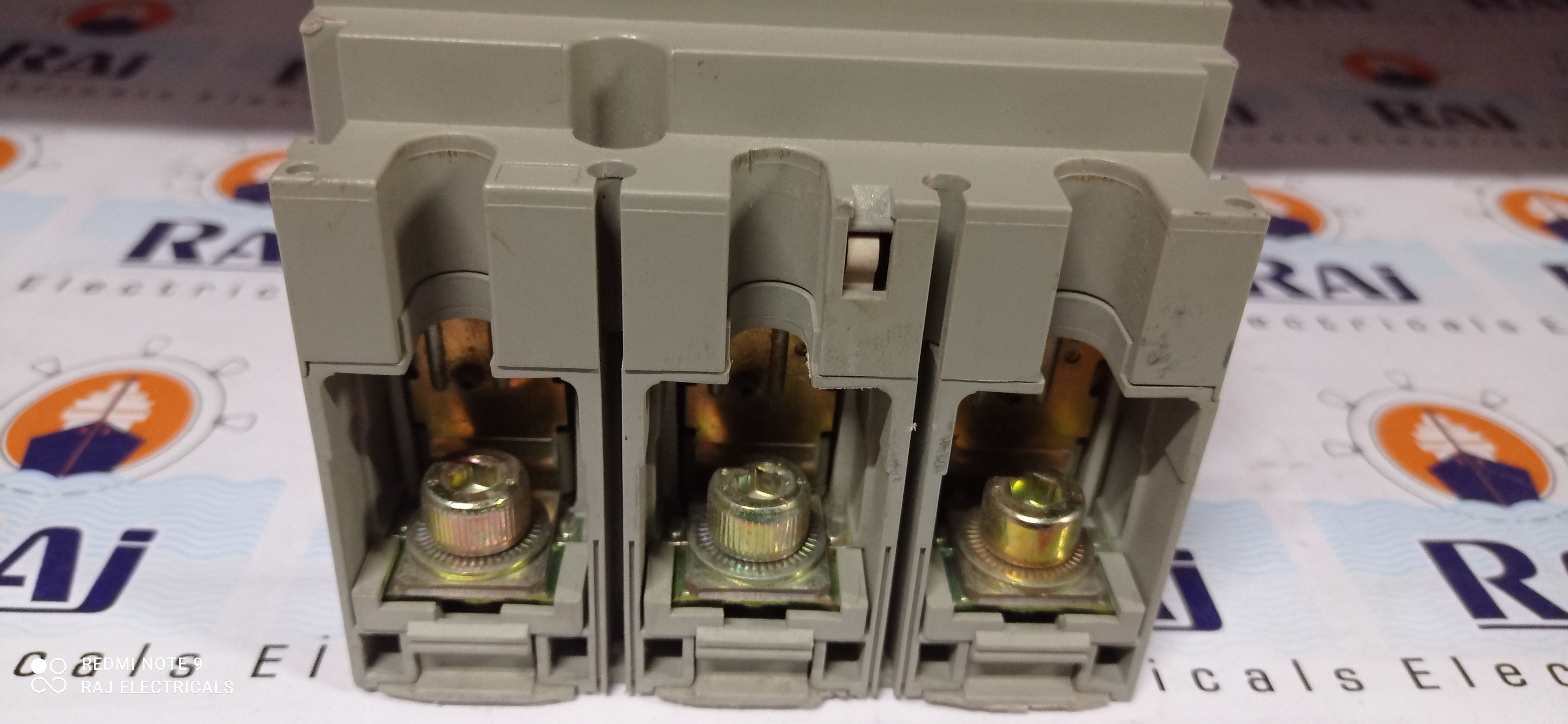 Schneider (Cvs 160f) 200a 3p Mccb
