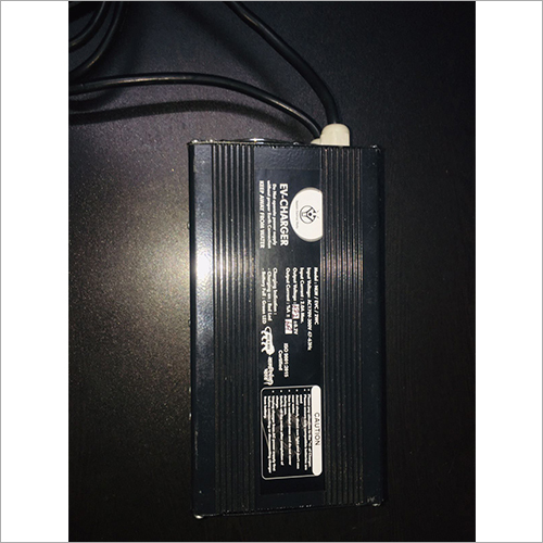 6 एम्पीयर लिथियम बैटरी चार्जर