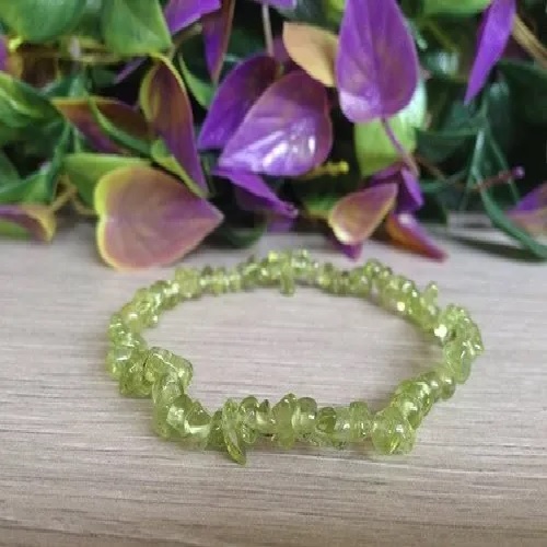 Peridot Chips Bracelet - Round Shaped Green Stones | Handmade, Ideal For Love And Friendship Gifting