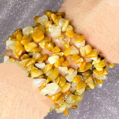 Yellow Aventurine Chips Gemstone Bracelet - Adjustable Size, Elegant Yellow Color , Ideal For Love, Friendship, And Gifting Occasions