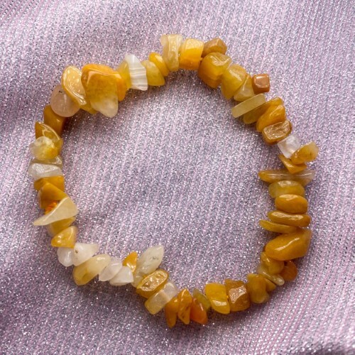 Yellow Aventurine Chips Gemstone Bracelet - Adjustable Size, Elegant Yellow Color , Ideal For Love, Friendship, And Gifting Occasions