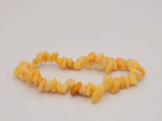 Yellow Aventurine Chips Gemstone Bracelet - Adjustable Size, Elegant Yellow Color , Ideal For Love, Friendship, And Gifting Occasions