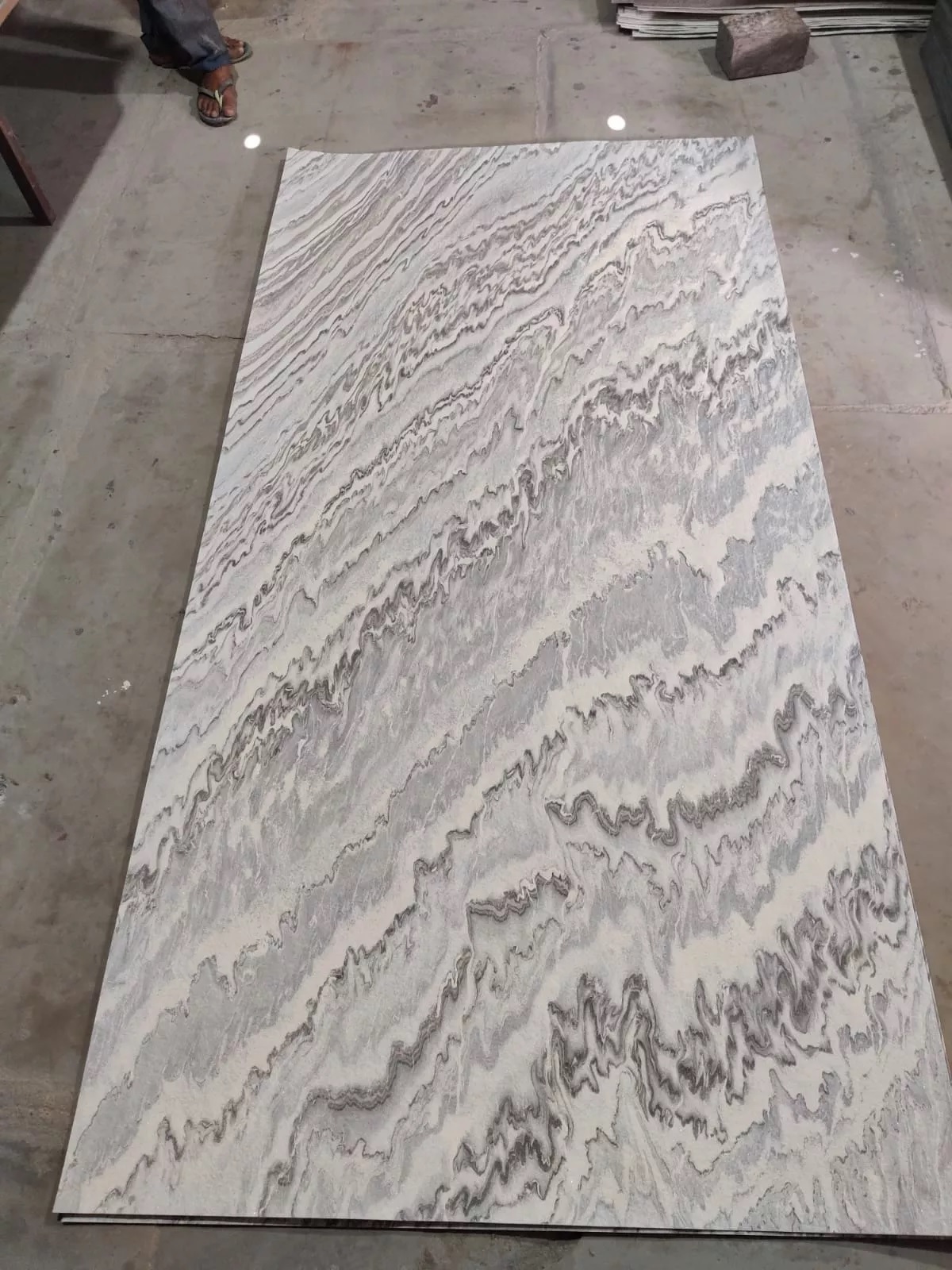 Arctic White Marble Stone Veneer - Size: 1220x610 / 2440x1220 Mm