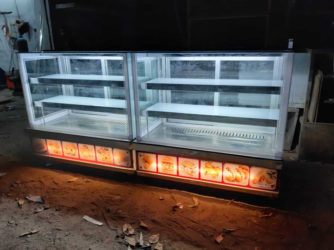 Bakery Display Counter With Cash Counter - Metal Type: Stainless Steel