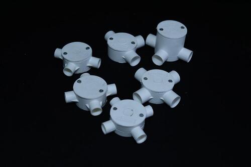 व्हाइट 4 वे जंक्शन बॉक्स