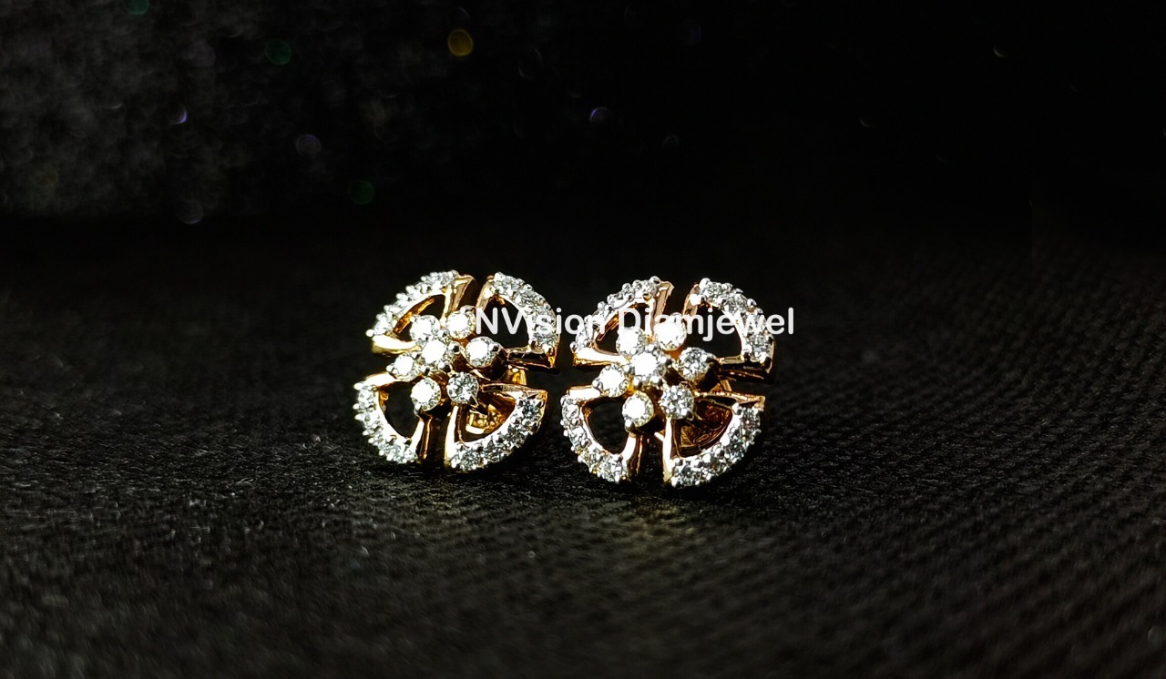 Natural Diamond Light Weight Earrings Diamond Carat Weight: 0.64 Carat