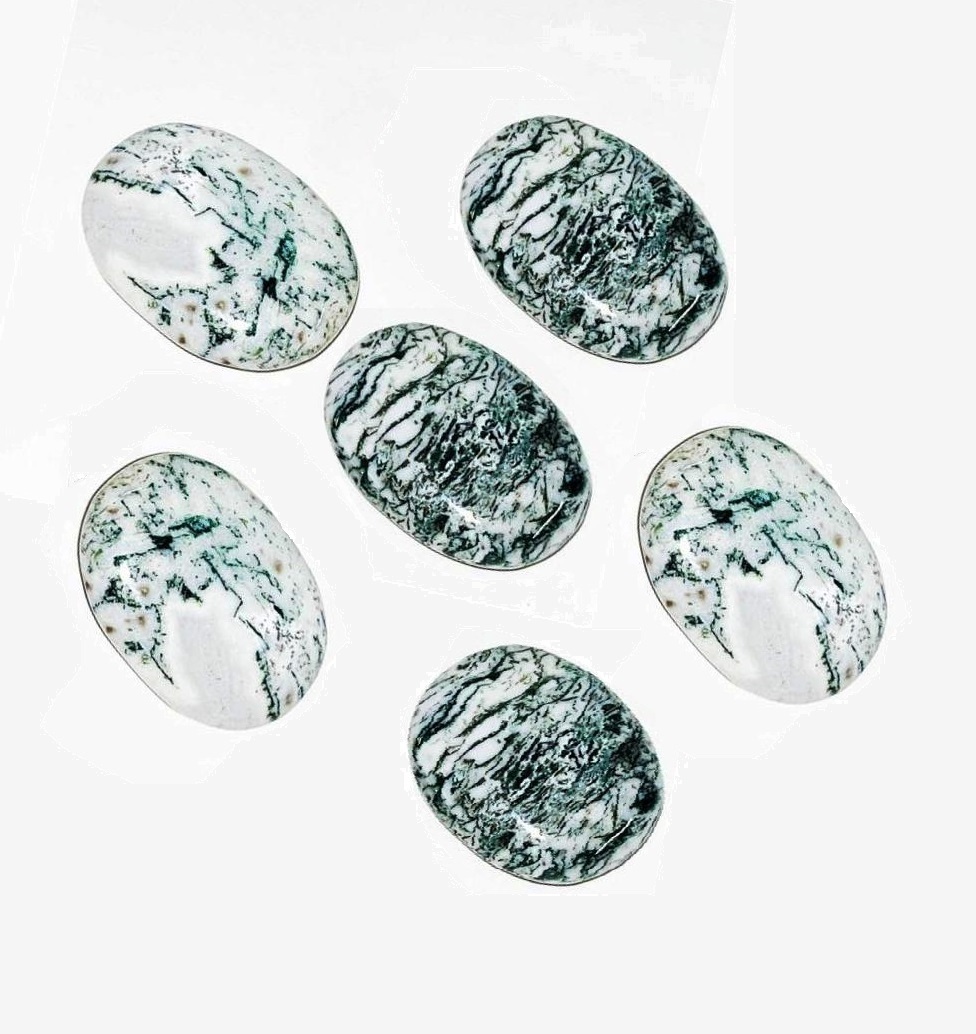 Beautiful Tree Agate Gemstone Palm Stone - Agate, 65x45 Mm, Green Color, Natural Stone, 1 Kg Weight | Ideal For Meditation Practices