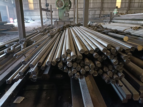 M.S. ROUND BRIGHT BAR - Mild Steel, 6 Meter Length, Thickness 10 to 100 mm | Industrial Grade, Galvanized Surface Treatment