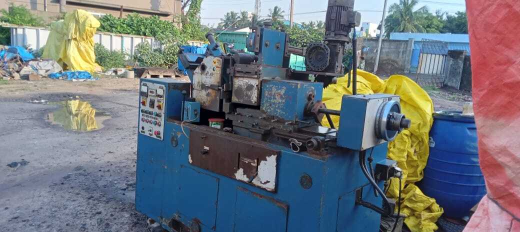 Centreless Grinding Machine