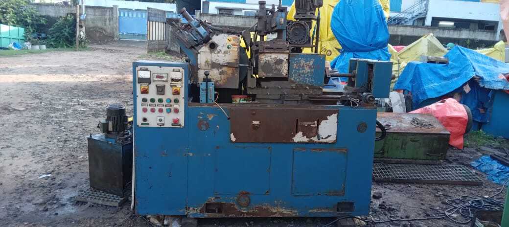 Centreless Grinding Machine