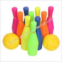 ग्रीन प्लास्टिक बॉलिंग पिन