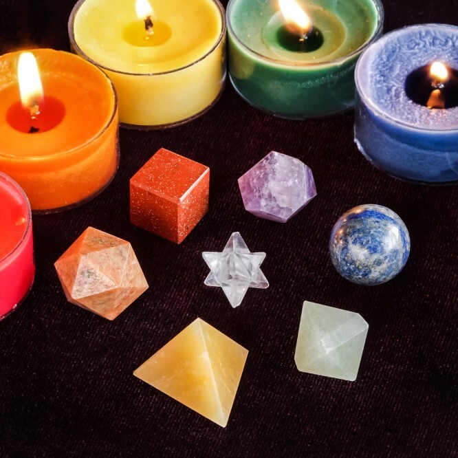 7 Chakra Gemstone Platonic Solids Geometry Set - Natural Stone, 7 Pieces, Multicolor, Square, Round, Octagonal, Hexagonal Shapes | Energy Balancing Tool, Durable Design