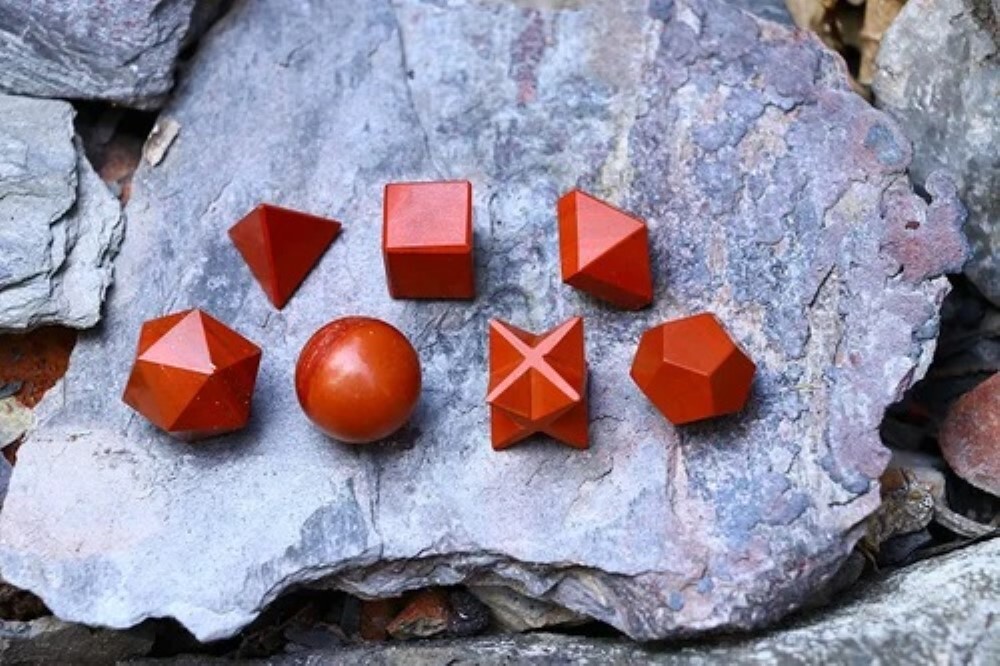 Natural Red Jasper Gemstone Platonic Solids Geometry Set - Shape: Square