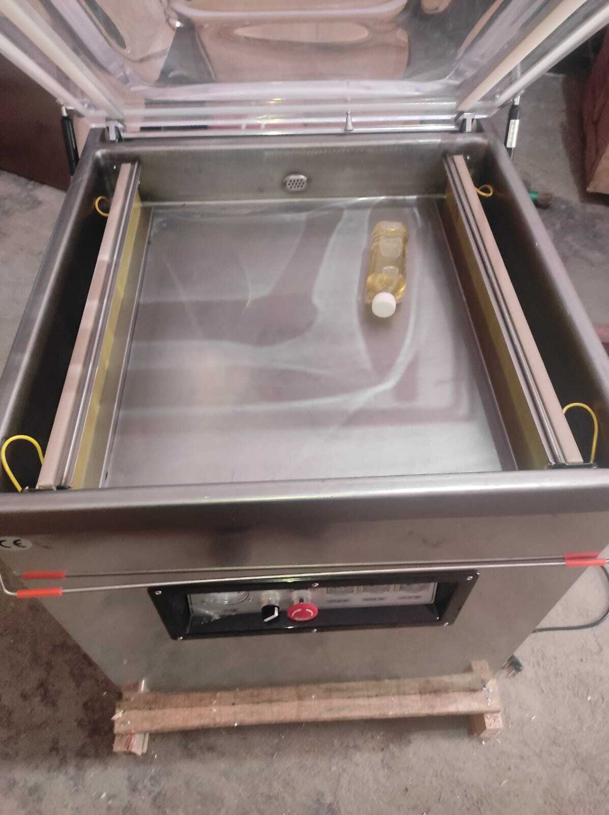 Industrial Vacuum Packaging Machine - Stainless Steel, 540x490x880mm | Semi-automatic, 120kg Capacity, Pneumatic Drive, Rust Proof, Heavy Duty, Durable