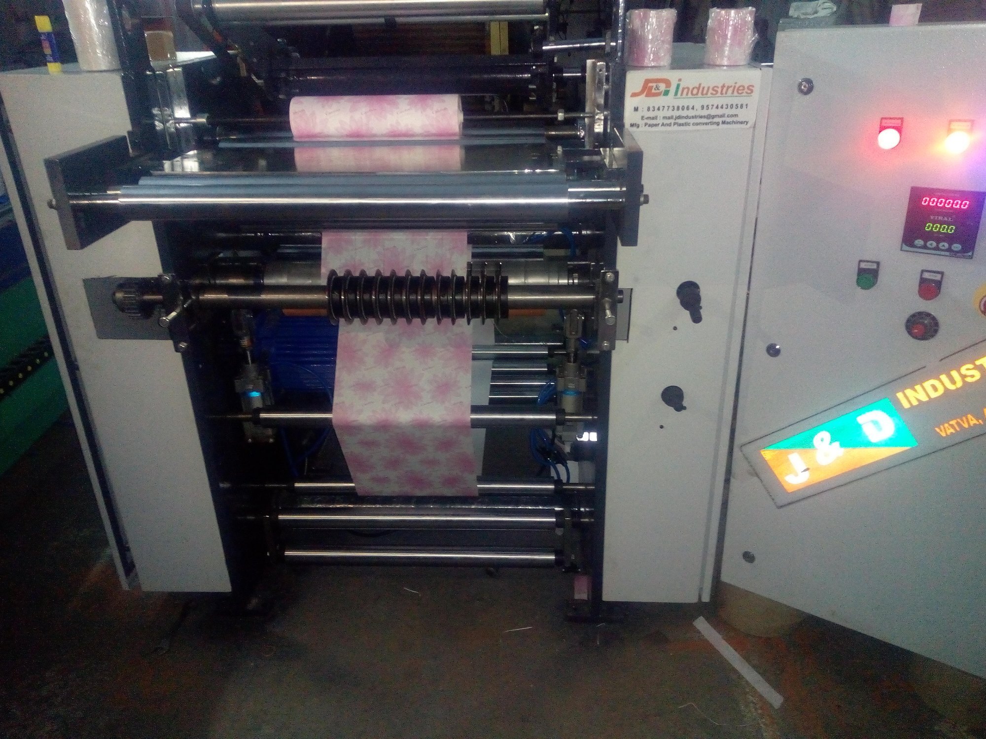Silver & White Thermal Paper Slitting Rewinding Machine