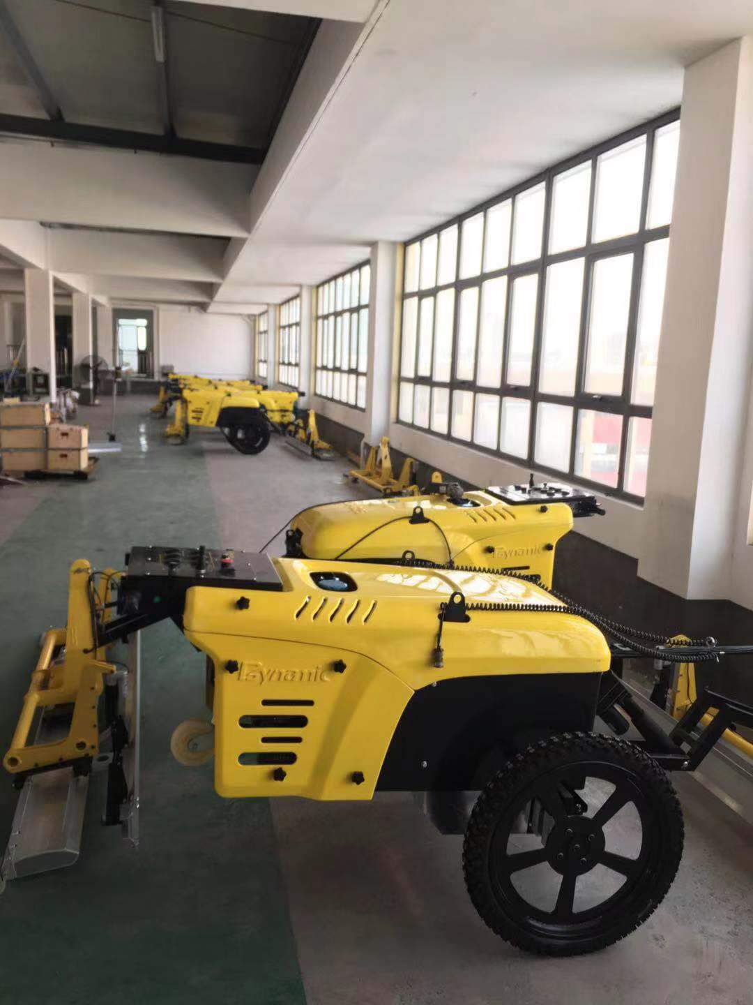 Laser Screed - Color: Yellow