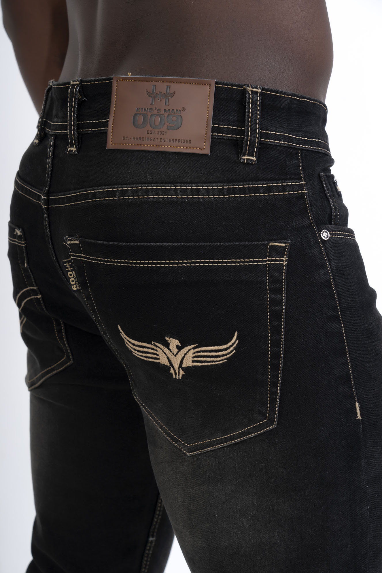 Narrow Denim 1 Age Group: >16 Years